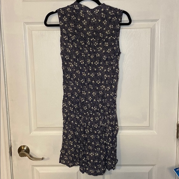 🌺 4 for $25 Cute Floral Dress - Picture 3 of 3